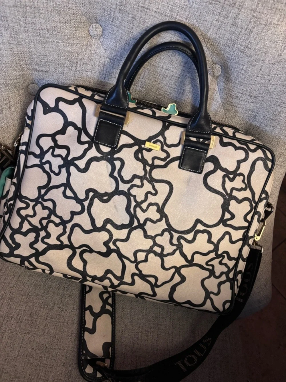 TOUS Kaos laptop messenger Bag🤩❤️